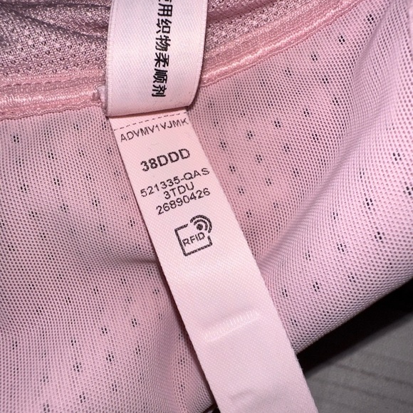 Victoria’s Secret Lightweight Sports Bra Pink Crisscross Back 38DDD Comfortable - Picture 6 of 6